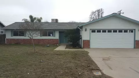 209 W Glendale Ave, Lemoore, CA 93245 photo 1