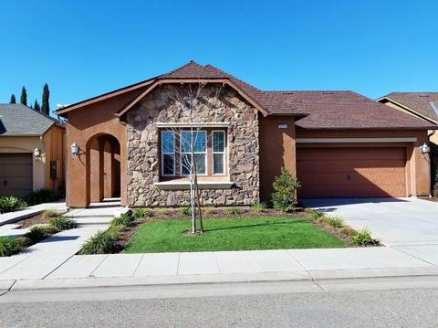 3719 Richmond Ave, Clovis, CA 93619 photo 1