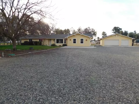 15266 Mark Rd, Madera, CA 93636 photo 1