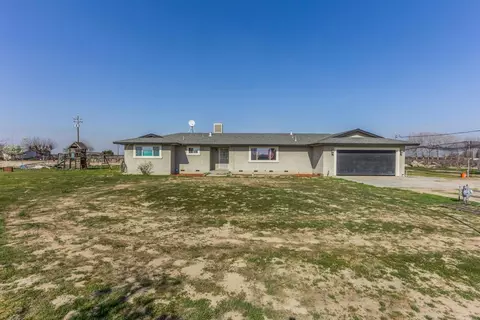 8656 E Conejo Ave, Selma, CA 93662 photo 1
