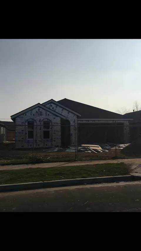 5286 E Clay Ave, Fresno, CA 93727 photo 1