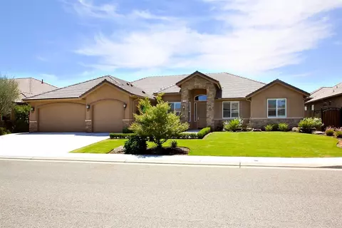 2706 Omaha Ave, Clovis, CA 93619 photo 1