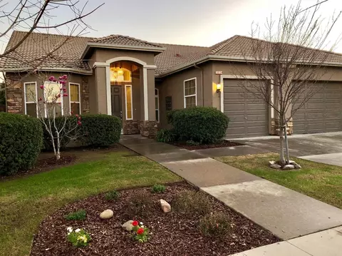 3034 Rall Ave, Clovis, CA 93619 photo 1