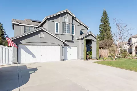 1977 Goshen Ave, Clovis, CA 93611 photo 1