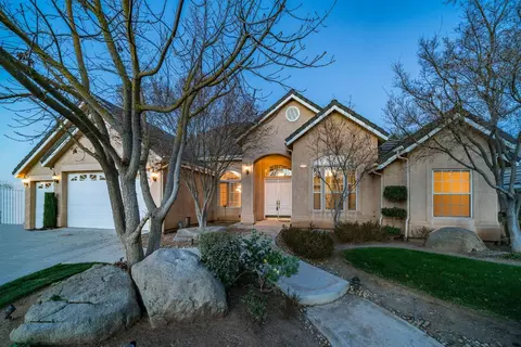 1612 N Pistachio Ave, Clovis, CA 93619 photo 1