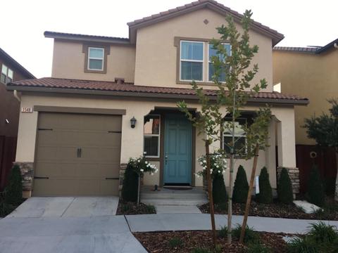 1548 N Dara Ave, Clovis, CA 93619 photo 1