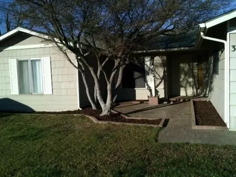 3134 Sylmar Ave, Clovis, CA 93612 photo 1