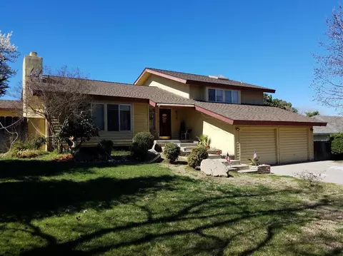 17870 Bedford Dr, Madera, CA 93638 photo 1