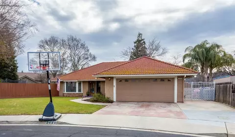2490 Scott Ave, Clovis, CA 93611 photo 1