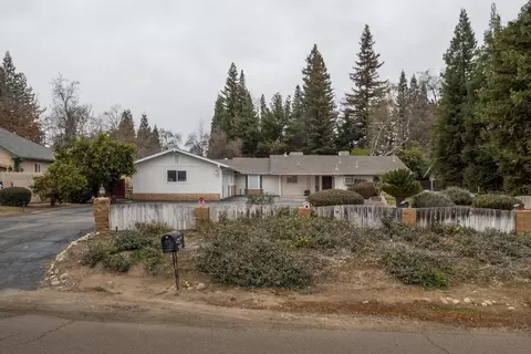 413 Wilderness Dr, Sanger, CA 93657 photo 1