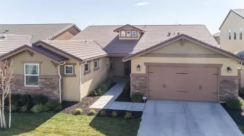 3556 Trenton Ln, Clovis, CA 93619 photo 1