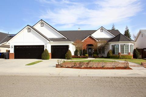 153 W Everglade Ave, Clovis, CA 93619 photo 1