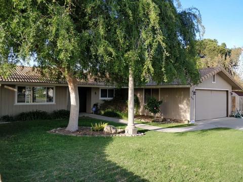 680 Anthony Dr, Hanford, CA 93230 photo 1