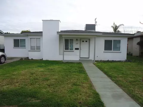 1333 Pine St, Selma, CA 93662 photo 1