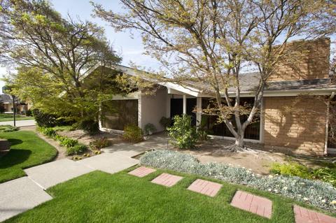 2115 Fairmont Ave, Clovis, CA 93611 photo 1