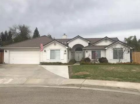 548 E Aspen Ct, Reedley, CA 93654 photo 1