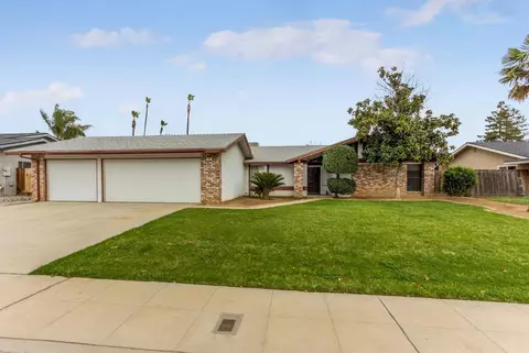 441 Mcarthur Ave, Clovis, CA 93611 photo 1
