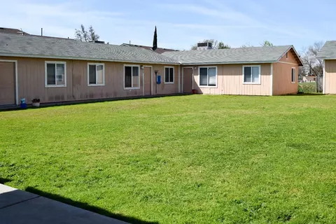 1844 Merced St, Madera, CA 93638 photo 1