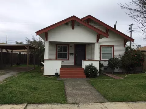 2709 B St, Selma, CA 93662 photo 1