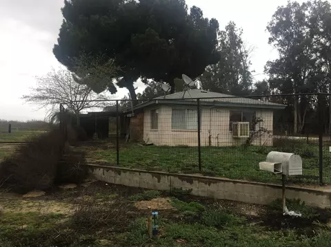 4470 E Nebraska Ave, Selma, CA 93662 photo 1