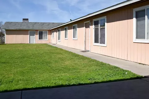 1848 Merced St, Madera, CA 93638 photo 1