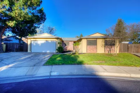 2844 Stanford Ave, Clovis, CA 93611 photo 1