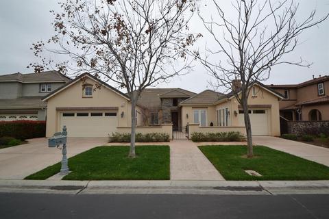 10627 E Landmark Way, Clovis, CA 93619 photo 1