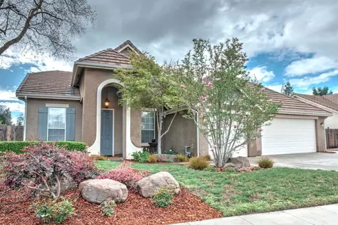 1076 N Bush Ave, Clovis, CA 93611 photo 1