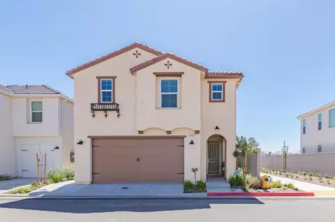 3732 Friendship Ln, Clovis, CA 93619 photo 1