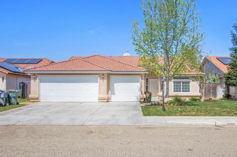 3745 Isla Vista Ct, Madera, CA 93637 photo 1