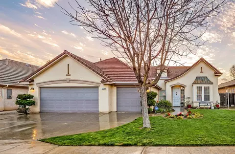 3320 Hanson Ave, Clovis, CA 93611 photo 1