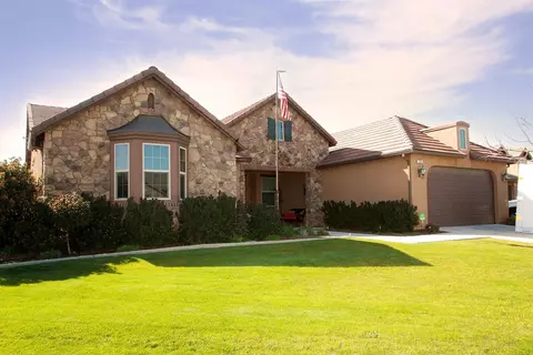 1082 Graybark Ave, Clovis, CA 93619 photo 1