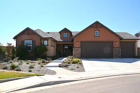 3082 Robinwood Ave, Clovis, CA 93619 photo 1