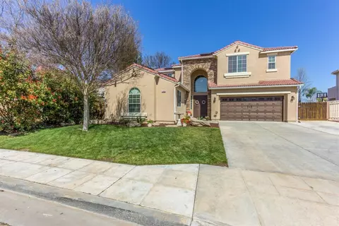 1893 N Carolina Ave, Clovis, CA 93619 photo 1
