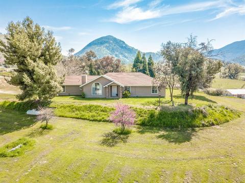 7163 Perlman Dr, Sanger, CA 93657 photo 1