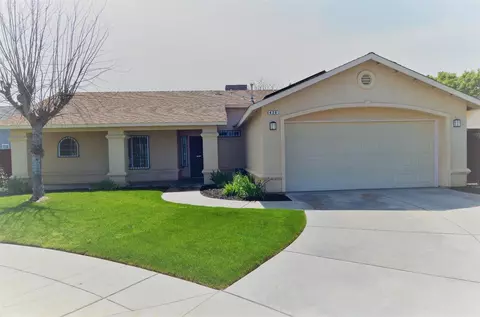 426 Wawona Ct, Madera, CA 93637 photo 1