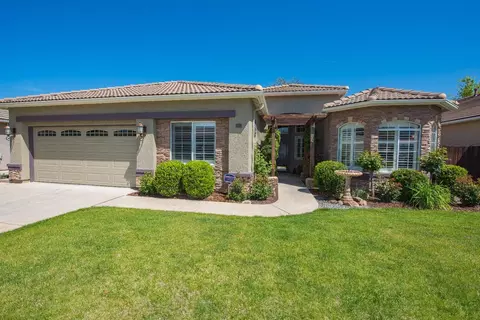 1777 N Joshua Ave, Clovis, CA 93619 photo 1