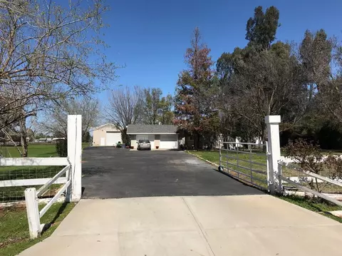 12858 E Ashcroft Ave, Sanger, CA 93657 photo 1