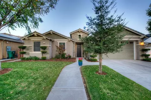 1031 Hill Ave, Fowler, CA 93625 photo 1