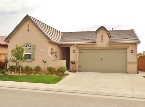 703 Kaweah Ave, Clovis, CA 93619 photo 1