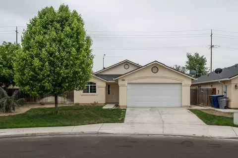 5590 E Tower Ave, Fresno, CA 93727 photo 1