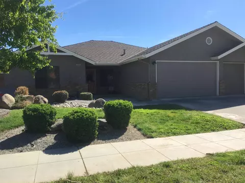 2452 Grapewood Way, Madera, CA 93637 photo 1
