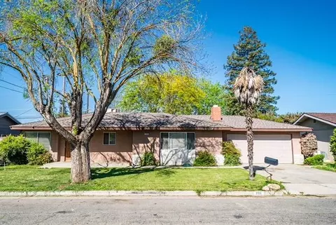 208 Autumn Rd, Madera, CA 93637 photo 1