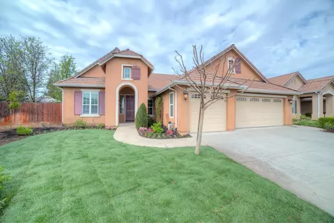 3215 Rall Ave, Clovis, CA 93619 photo 1