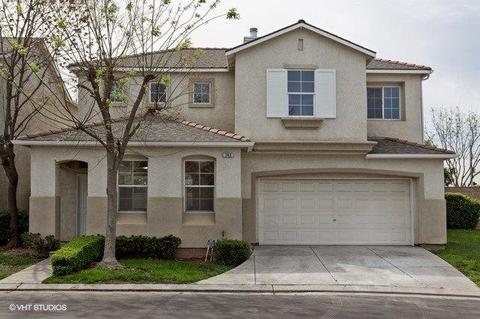 782 W Barcelona Ln, Clovis, CA 93619 photo 1