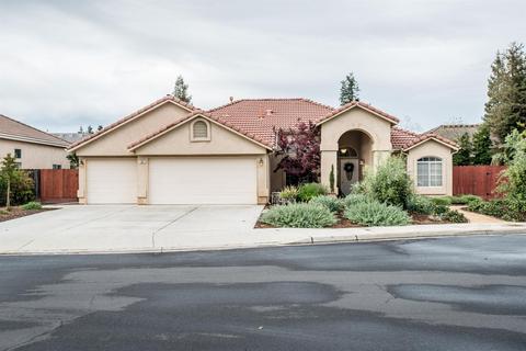 493 W Omaha Ave, Clovis, CA 93619 photo 1