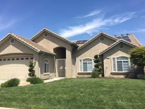 3381 Summer Ln, Madera, CA 93637 photo 1