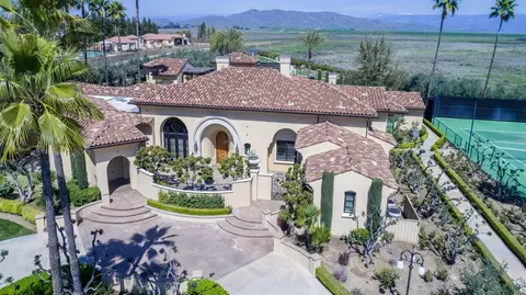 5932 E Shepherd Ave, Clovis, CA 93619 photo 1