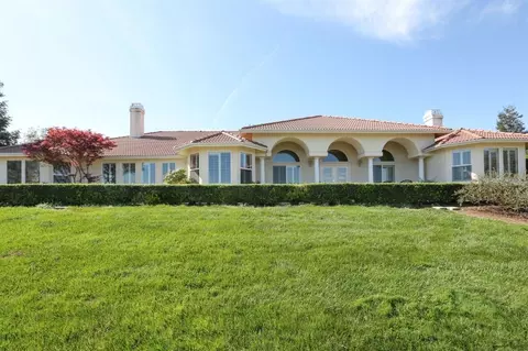 230 High Sierra Dr, Exeter, CA 93221 photo 1