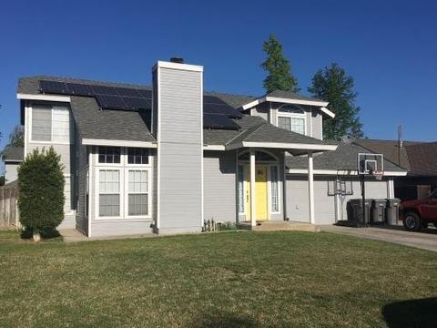 547 S Walnut Ct, Kerman, CA 93630 photo 1